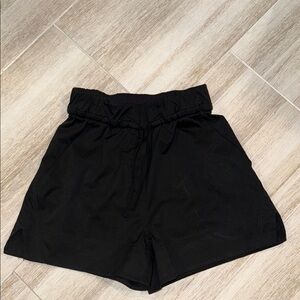Lululemon Athletica High Waist Black Shorts Relaxed Fit